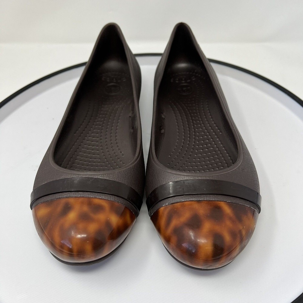 CROCS Brown Tortoise Shell Cap Toe Flats Slip On Shoes 15507 Women's Size 9 - Picture 3 of 7